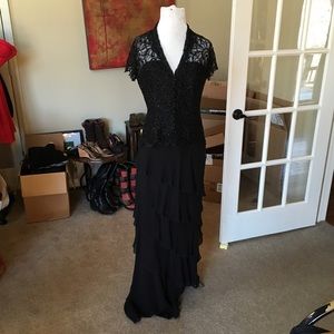 Carmen Marc Valvo black chiffon ruffle maxi skirt